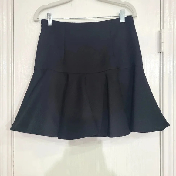 MILLY FIT AND FLARE SKIRT BLACK SIZE 8 - Picture 2 of 7